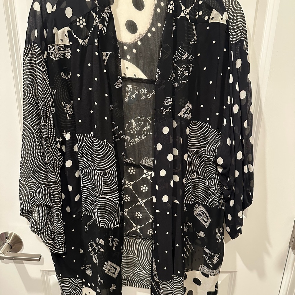 Chic Black and White Women's Tunic